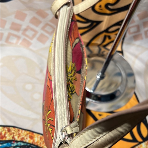 Relic by Fossil Colorful Summer Floral Crossbody Canvas Handbag - Picture 5 of 16